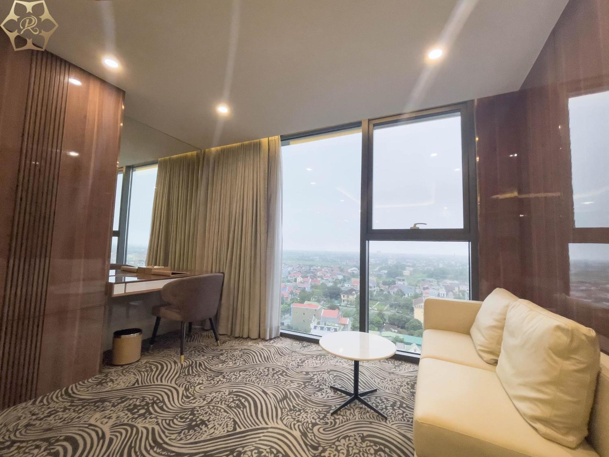 Cua Dong Luxury Hotel 荣市 外观 照片