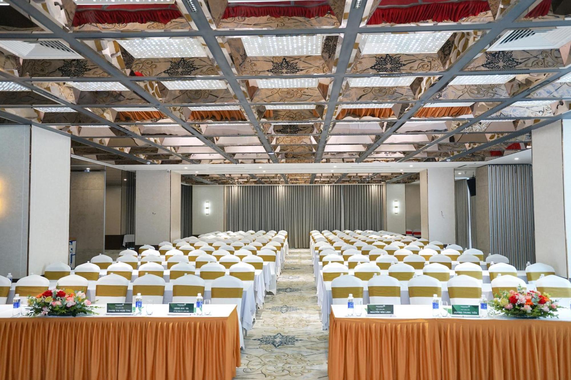Cua Dong Luxury Hotel 荣市 外观 照片