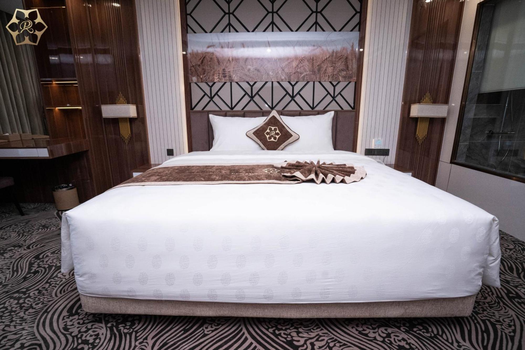Cua Dong Luxury Hotel 荣市 外观 照片